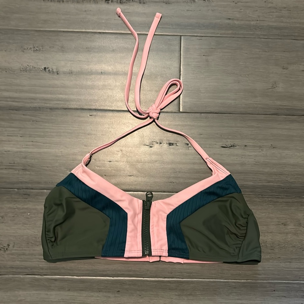 swim suit